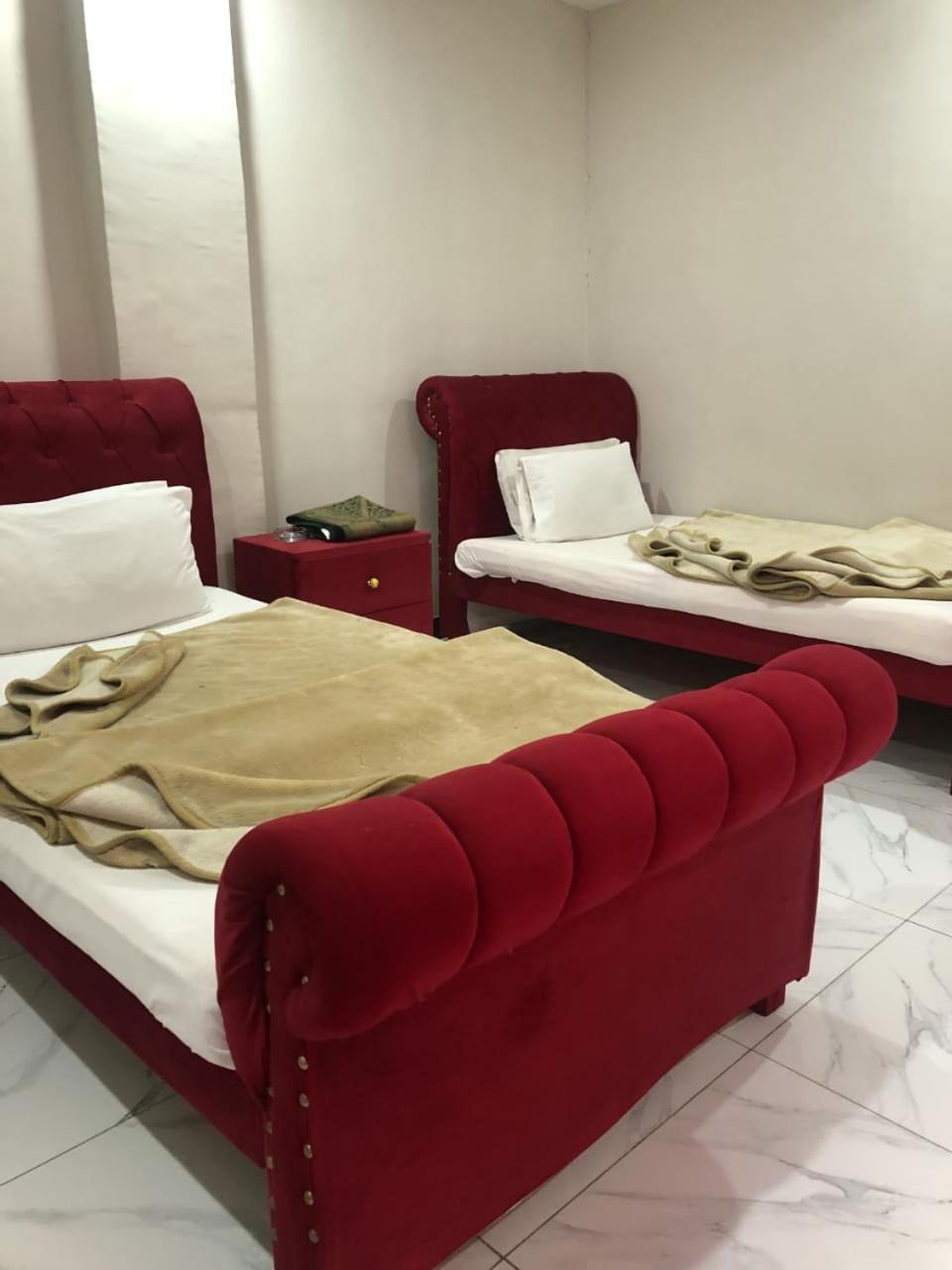 Hotel Islamabad Crown Равалпинди Экстерьер фото